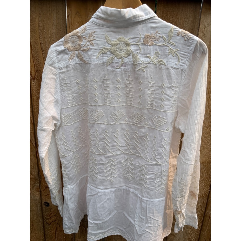 Johnny Was 3J Workshop White Embroidered Cotton Button Down Boho Shirt Womens L - Picture 2 of 11